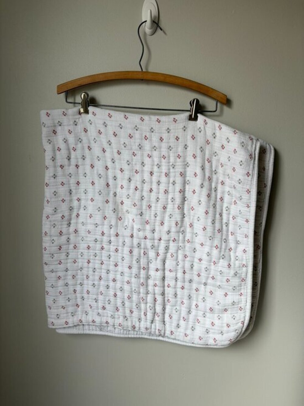 Aden + Anais Essentials Muslin Cotton Blanket